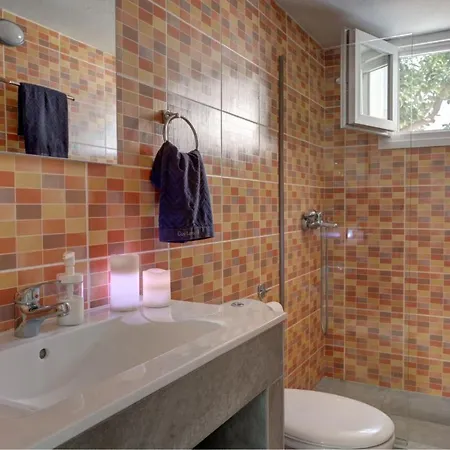 Sinioritsa's House 斯科派洛斯